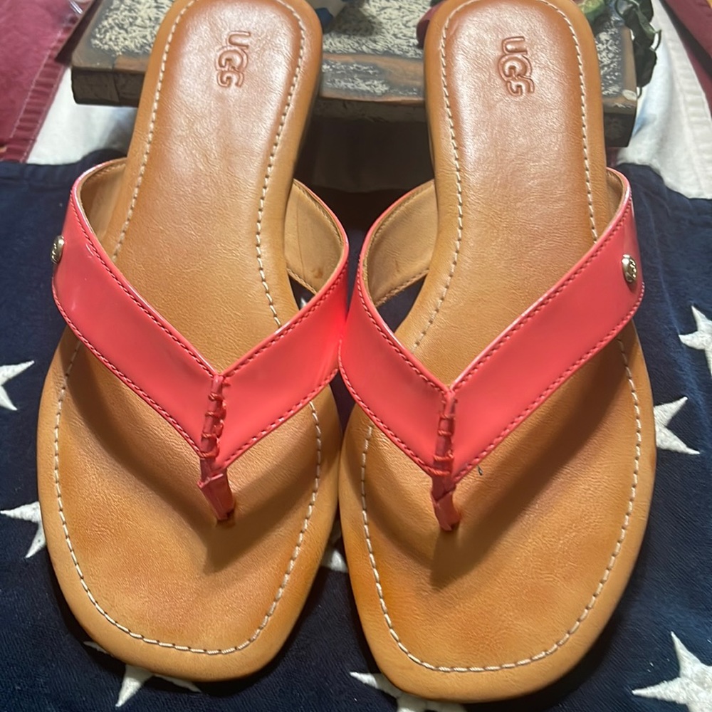 UGG sandlas